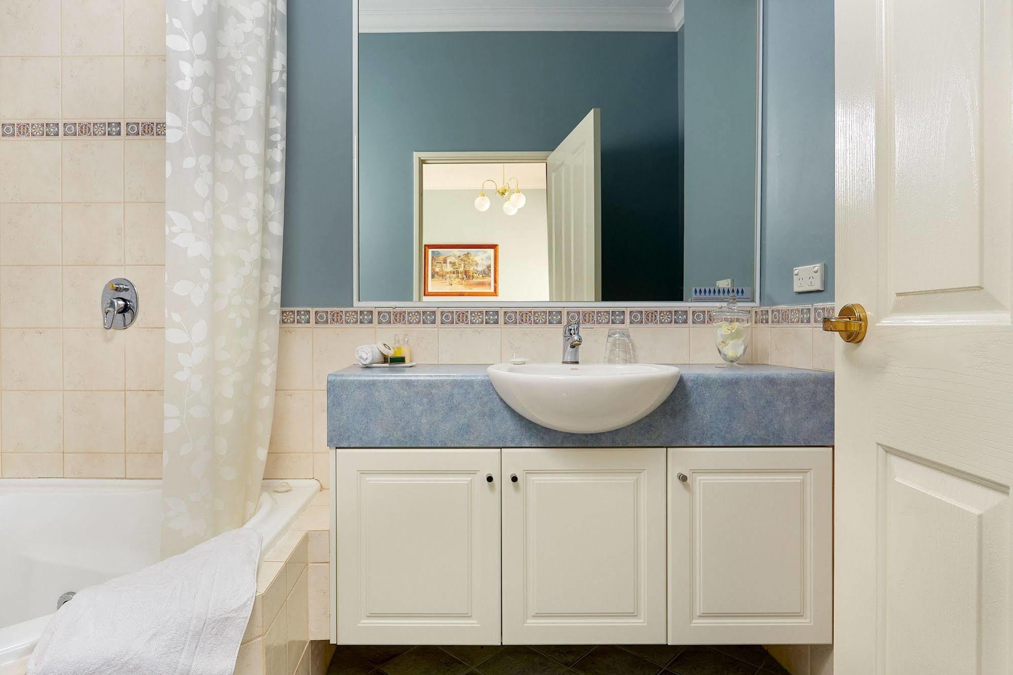 Durham Lodge Bed & Breakfast Perth Ngoại thất bức ảnh